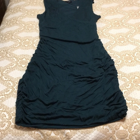 Apt. 9 Dresses & Skirts - NWT ! APT 9 DARK GREEN SHIRRED MIDI DRESS